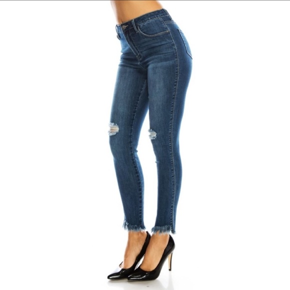 Fringe Hem Jeans - Picture 3 of 4